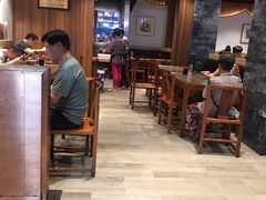 大堂-亮亮面馆(经六路店)