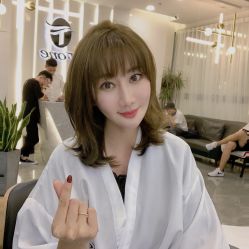 -AYO SALON