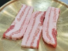 -臻牛烤肉