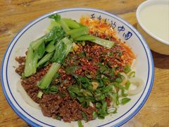 三合一棍棍面-老白家面馆(测绘东路总店)