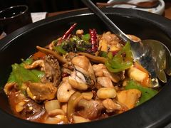 -云海肴·汽锅鸡·云南菜(天山百盛优客店)