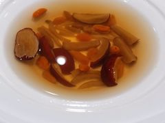 -燕庭·纯燕窝·甜品下午茶(南京西路店)