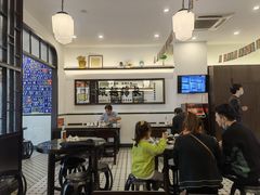 大堂-十八家面馆(均瑶店)