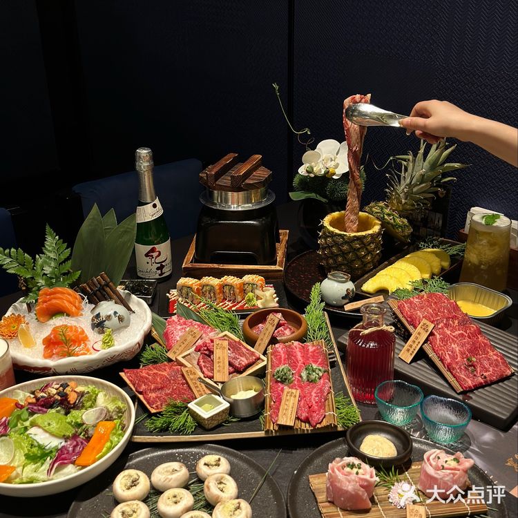 长沙高级感黑金庭院风日式烤肉💯黑毛和牛口感绝了