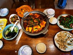 -东来菜馆•手抓海鲜家常菜•海鲜锅贴