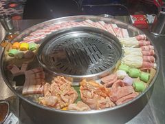 -哈哈碳都·牛肋条无限自助烤肉(宝龙店)