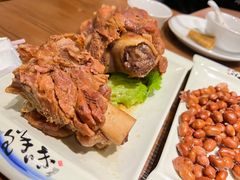 -雪乡阁东北农家菜(颛桥约好休闲街店)