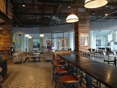 大堂-星巴克臻选(湛江鼎盛广场店)