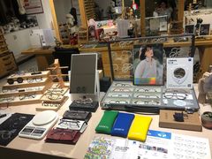 -肆兮眼镜·蔡司·徕卡战略合作店(大坪店)