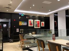 -必胜客(证大大拇指店)