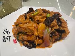 -何适山庄 ·可团建(水长城P2停车场店)