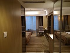 -南京双门楼宾馆(盐仓桥地铁站阅江楼店)