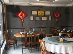 -明月食府(二区干二路店)