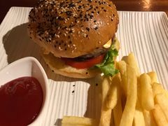 培根芝士汉堡-Cactus墨西哥仙人掌餐厅