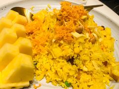 菠萝海鲜炒饭-泰傳奇