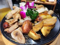 -一朵菌·野生菌探索家火锅(南亚店)