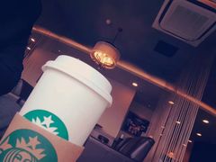 -星巴克(郑州曼哈顿广场店)