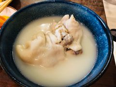 -雷祖芳老妈蹄花店