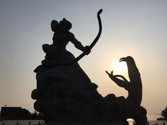 -巴陵广场
