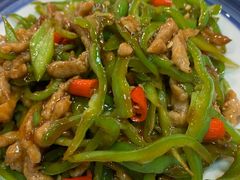 尖椒肉丝-宏状元现熬粥·京味菜(黄寺大街店)