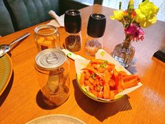-JINNS锦时 steak&pizza(浸信会礼拜堂旧址店)