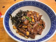 蛤蜊猪肝拌面+虎皮蛋-沪西老弄堂面馆(定西路店)