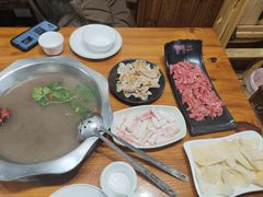 -大脚牛鲜牛肉火锅(青村店)