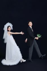 -喜爱高定婚纱摄影