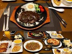-戈尔登酒店·满堂彩咖啡厅