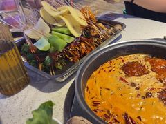 -钢管厂五区小郡肝串串香(蜀都万达店)