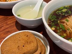 -裕兴记•蟹黄面馆(人民广场店)