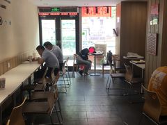 大堂-华莱士·炸鸡汉堡(李沧乐客城店)