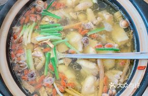 Health-Preserving Chicken Hot Pot