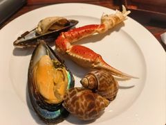 -广州万富希尔顿酒店·感趣自助餐厅·金秋蟹宴生蚝海鲜刺身