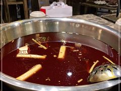 -肖肖酸萝卜鱼火锅(总店)
