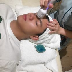 -香港倾城国际·美容美体中心