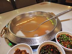 -左庭右院鲜牛肉火锅(浦江欢乐颂店)