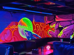 -UP嘻哈酒吧(粉巢店)