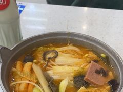 -汤小云火锅米线(钻汇广场店)