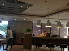 -肯德基(亦庄上海沙龙店)