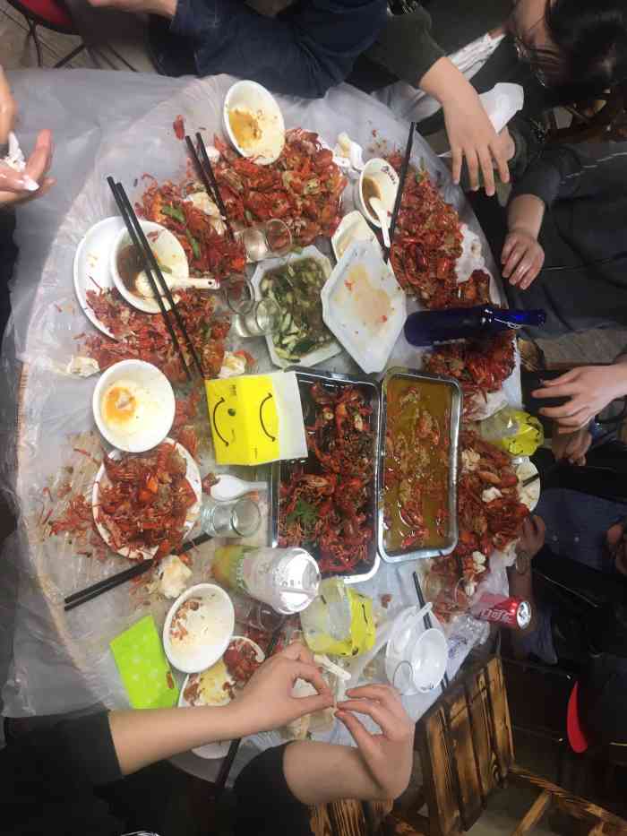 金湖杨五龙虾(河滨路店)-"点了9斤龙虾,是7.8.9的那种中大虾.
