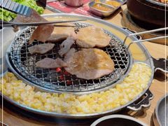 -青瓦炭韩潮烤肉(花园道店)