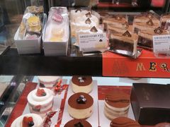 -巴黎贝甜(大宁国际商业广场店)