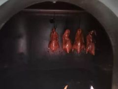 -鸭王烤鸭店(三里河店)