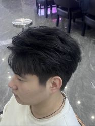 -藤野造型烫染·漂发