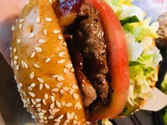 -The Habit Burger Grill 哈比特汉堡(复兴soho店)