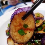 剁椒则是这道菜的关键调料