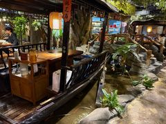 -城墙拐拐火锅(三峡广场黑金冠店)