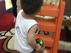 -美吉姆国际儿童发展中心(红谷滩绿地缤纷城中心)