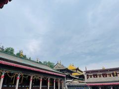 -塔尔寺游客服务中心